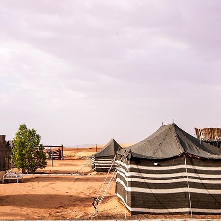 Wahiba Bedouin Rustic Camp Hotel Badīyah Kültér fotó