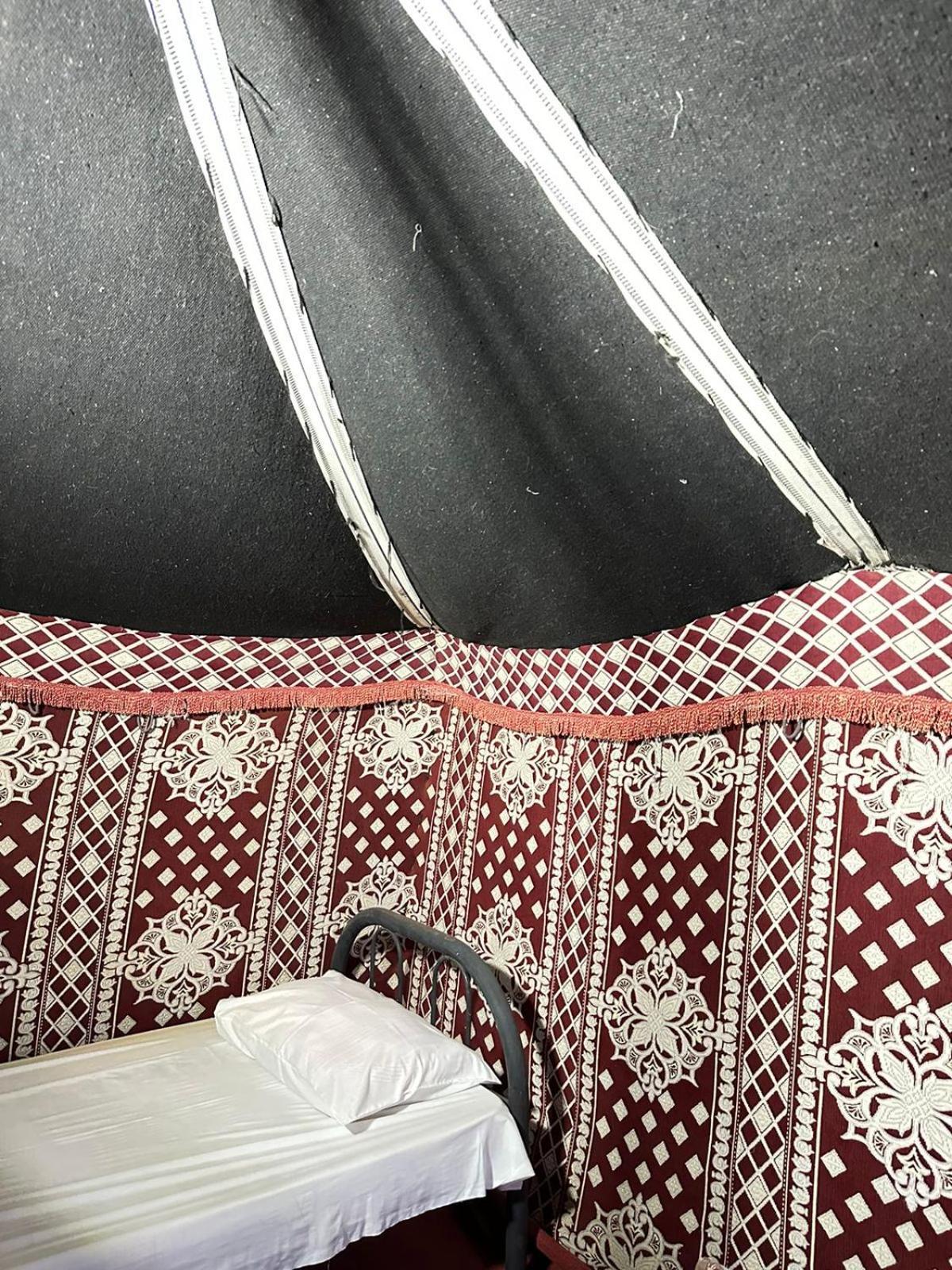 Wahiba Bedouin Rustic Camp Hotel Badīyah Kültér fotó
