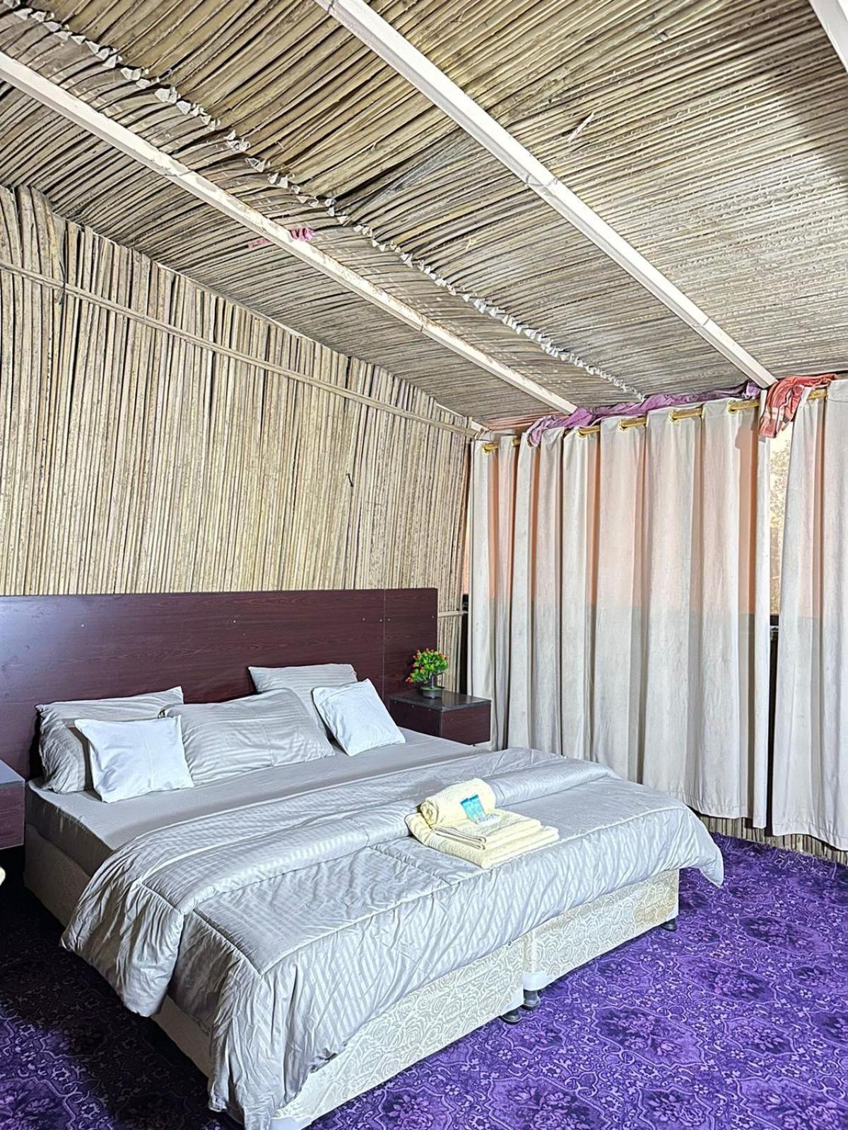 Wahiba Bedouin Rustic Camp Hotel Badīyah Kültér fotó