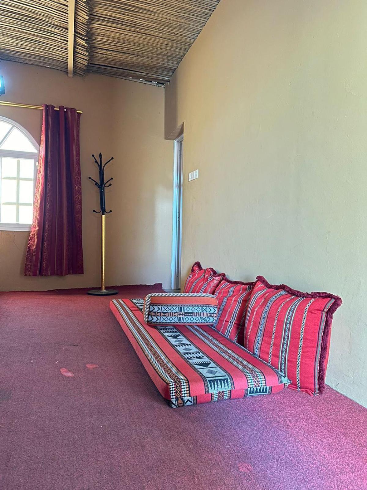 Wahiba Bedouin Rustic Camp Hotel Badīyah Kültér fotó