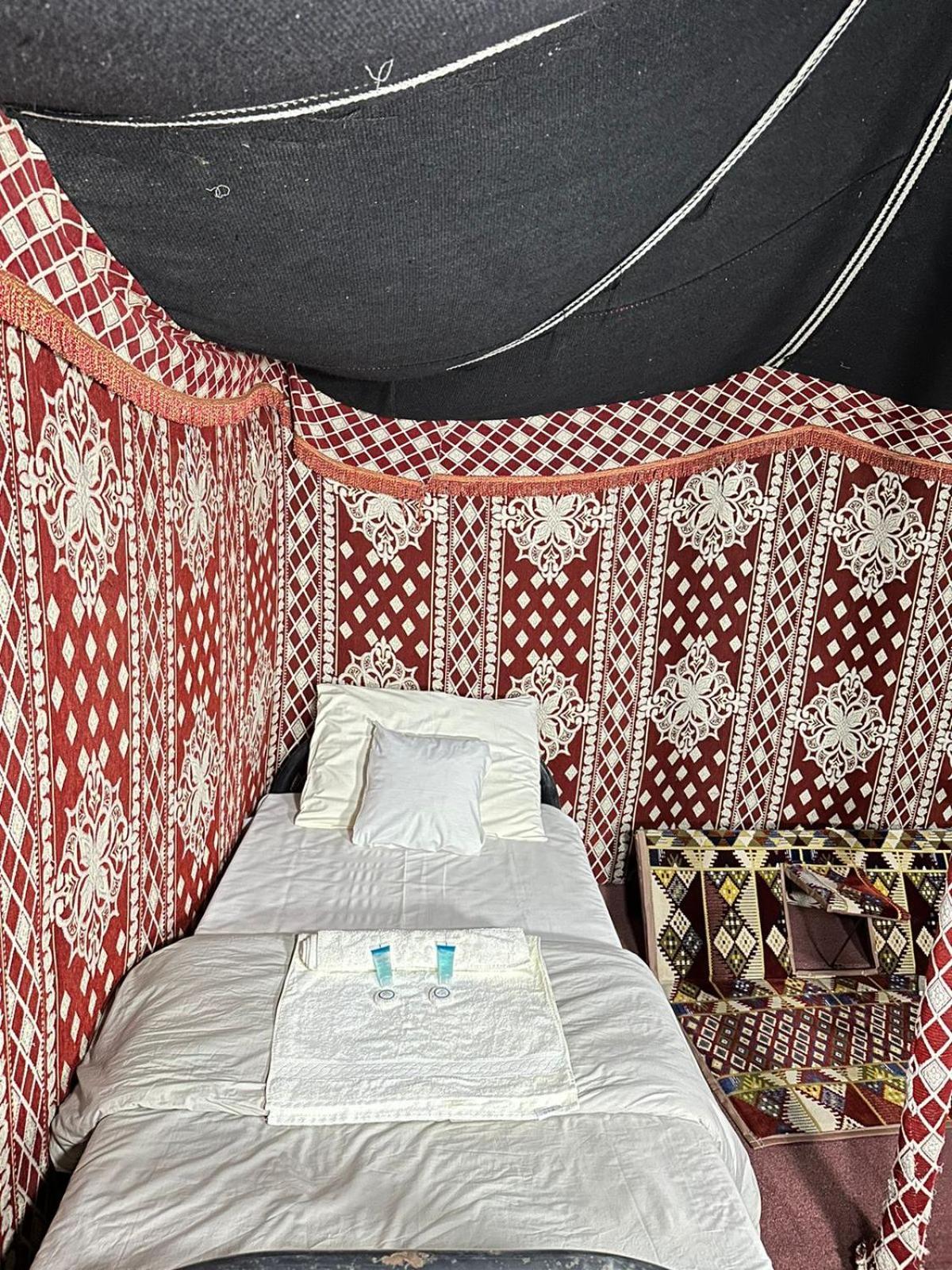 Wahiba Bedouin Rustic Camp Hotel Badīyah Kültér fotó