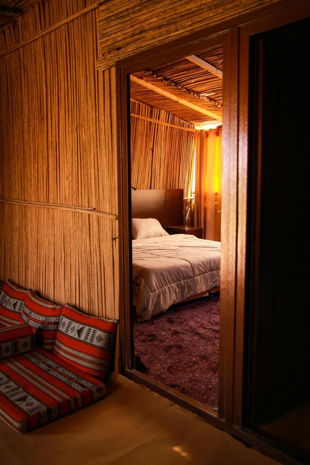 Wahiba Bedouin Rustic Camp Hotel Badīyah Kültér fotó